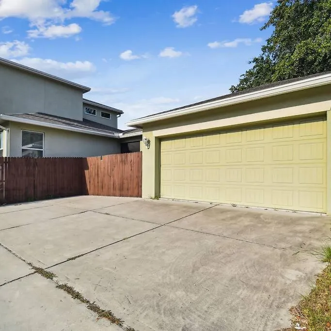 2 King Bed Hot Tub Home Tampa